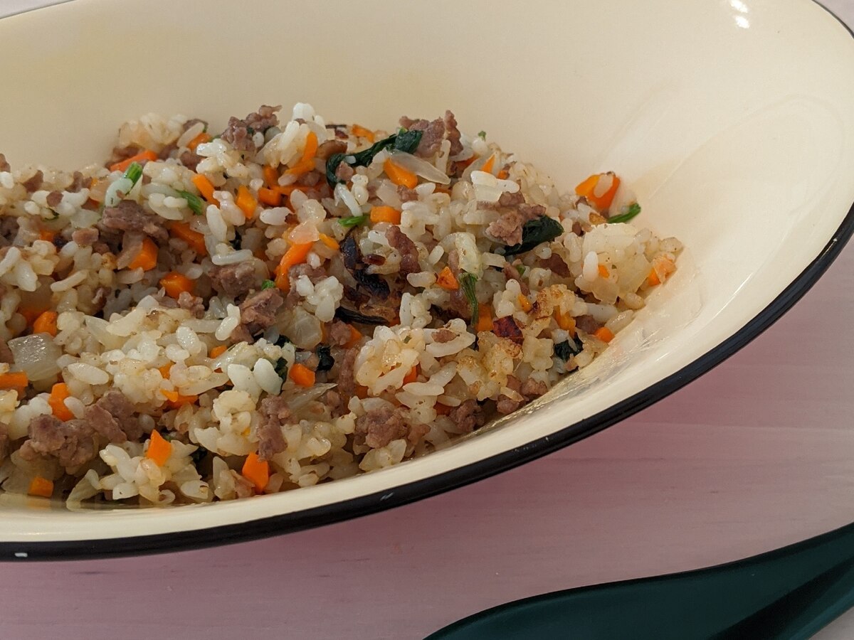 余り物の冷凍ご飯で簡単ピラフ レシピ 作り方 By Mmarimoo 楽天レシピ